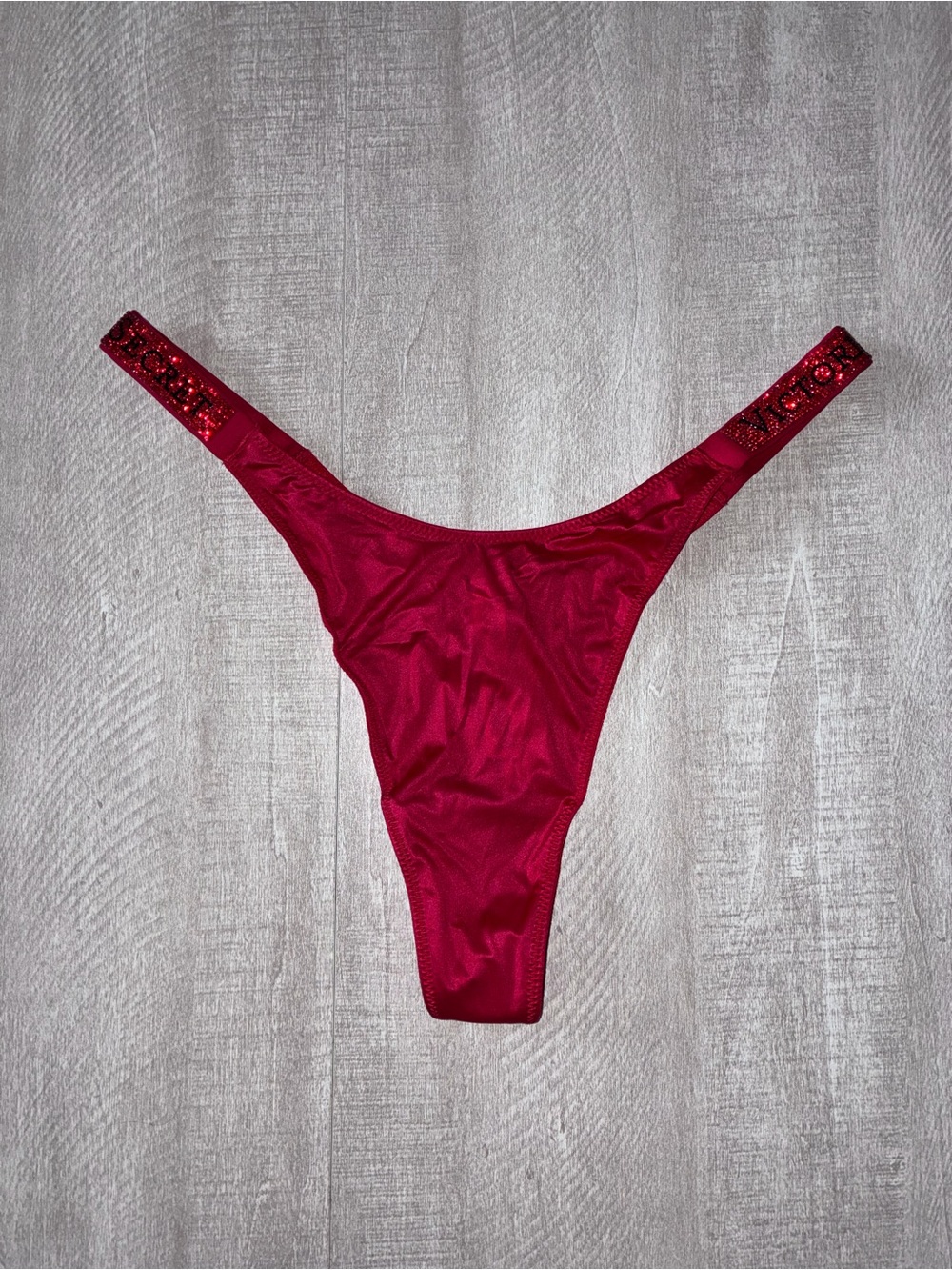 Victoria’s Secret Shine Strap Thong Panty Large